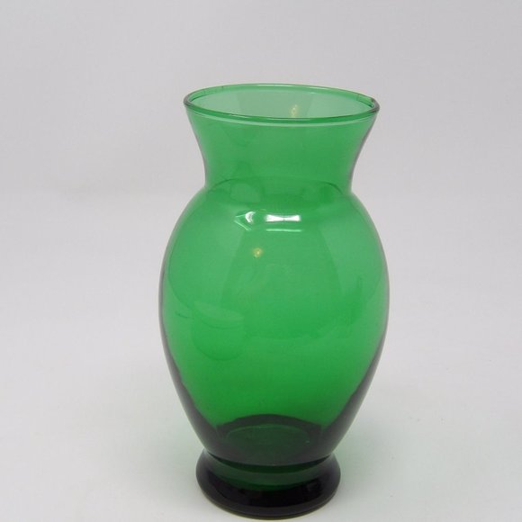 Vintage Emerald Green Glass Vase 6 1/2" H x 3" W - Picture 7 of 10